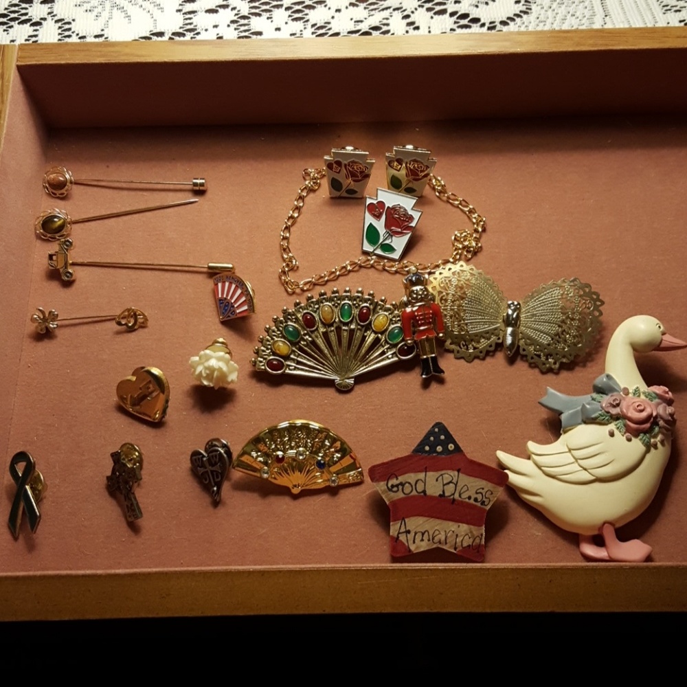 Lot of jewelry